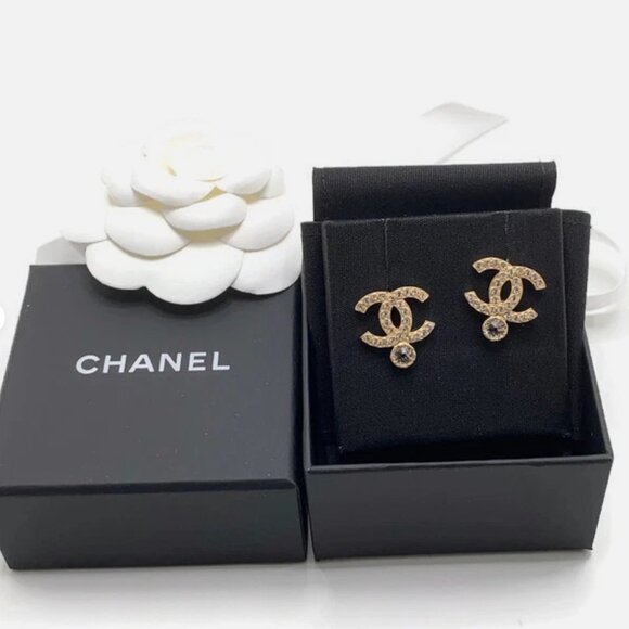 Authentic Chanel CC Earrings With Crystals Gold Hardware Brand New In Box - Picture 2 of 6